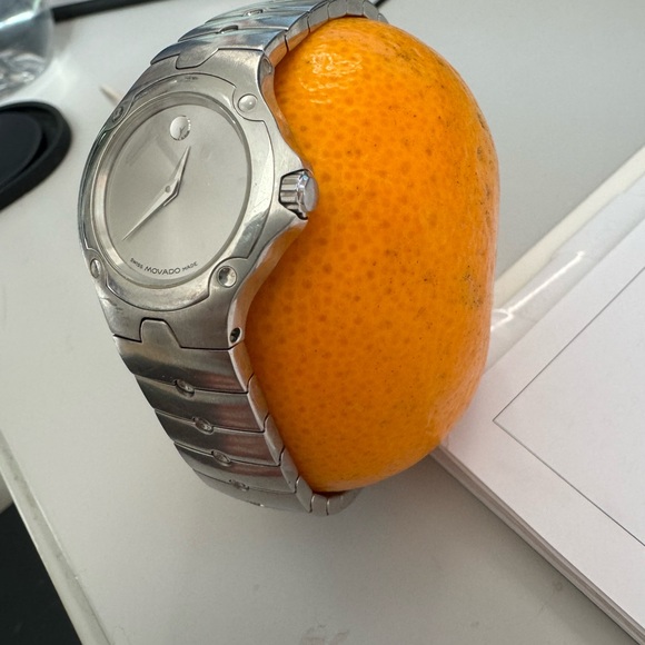 Women’s Movado stainless steel watch. - Picture 2 of 7